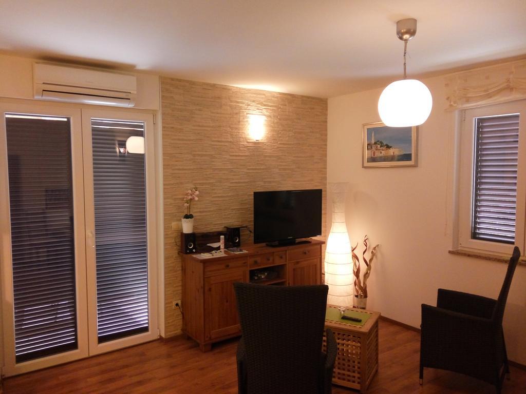 Apartment Asparagus Rovinjsko Selo Exterior photo